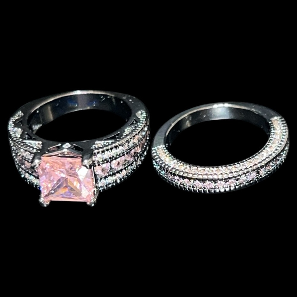 Elegant Pink Stone Silver Ring Set